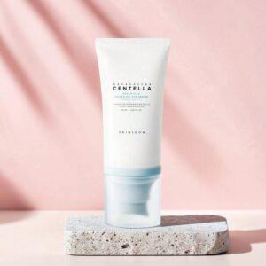 سرم ضد آفتاب SKIN1004 – شاداب‌کننده و نرم‌کننده پوست (50ml)