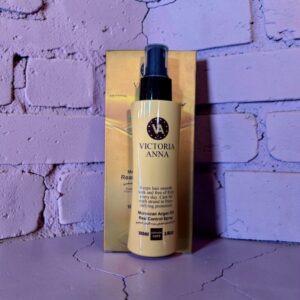 اسپری مو VICTORIA ANNA – نرم‌کننده و درخشان‌کننده مو با روغن آرگان (100ml)